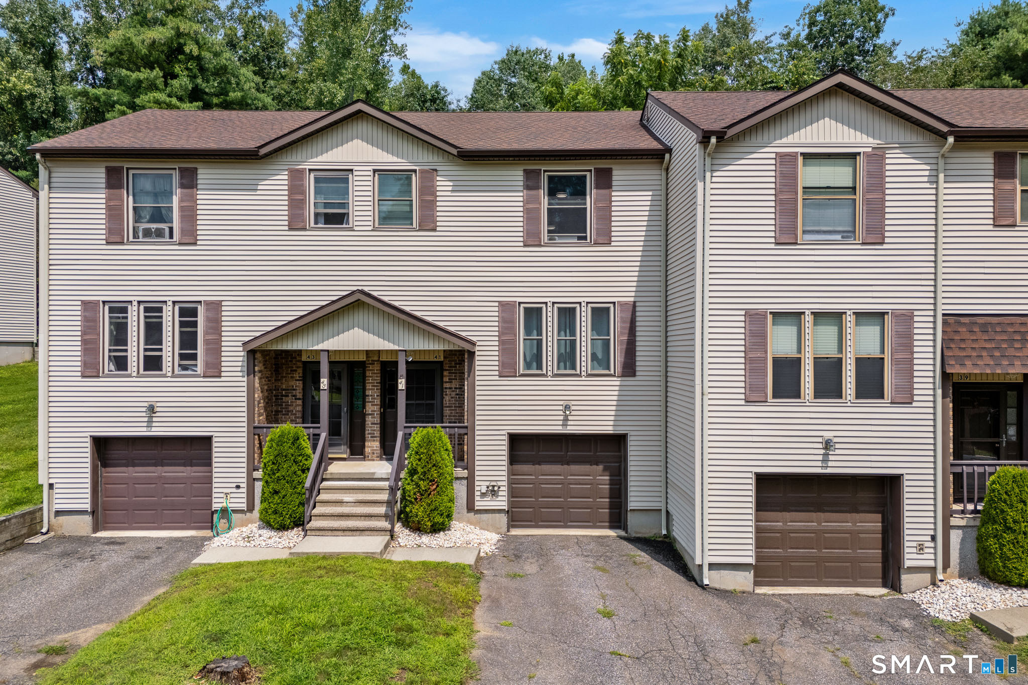 41 Country Hill Road, Unit 41 Naugatuck, CT 06770 - Photo 1 of 40 Gallery Image 1