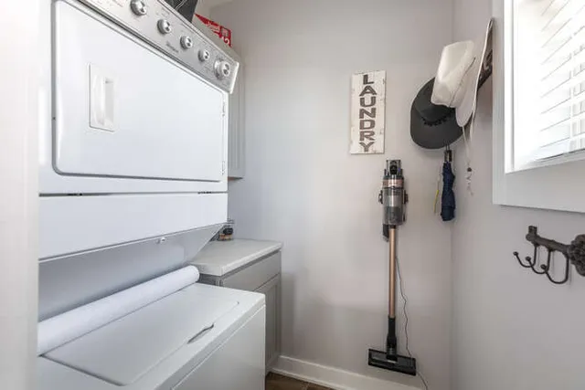 $534,000 | 12 Great Loop, Ottawa, IL 61350