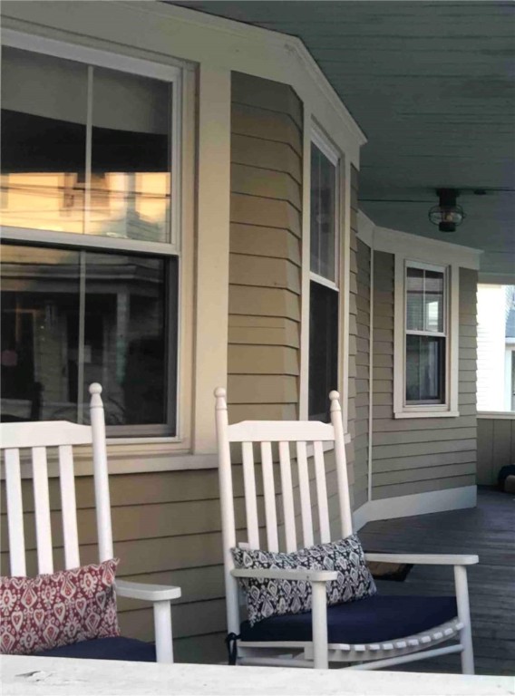 14 Barney Street Warren, RI 02885 - Photo 3 of 18 Gallery Image 3