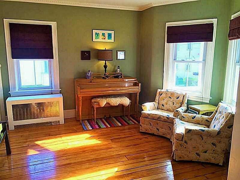14 Barney Street Warren, RI 02885 - Photo 5 of 18 Gallery Image 5
