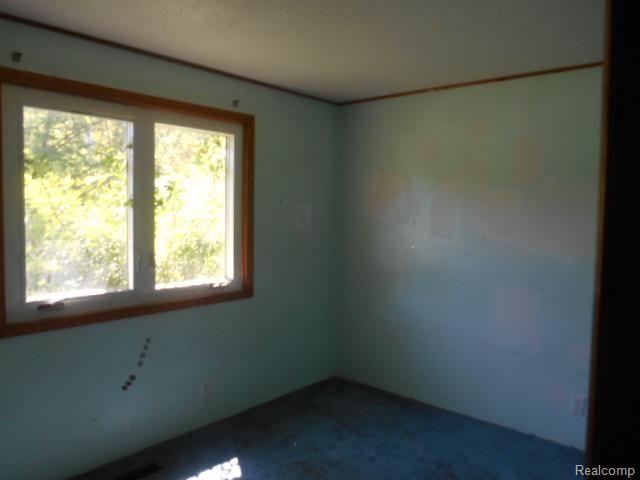 3959 Parker Road Fort Gratiot, MI 48059 - Photo 11 of 16 261-902053 - bed4.jpg