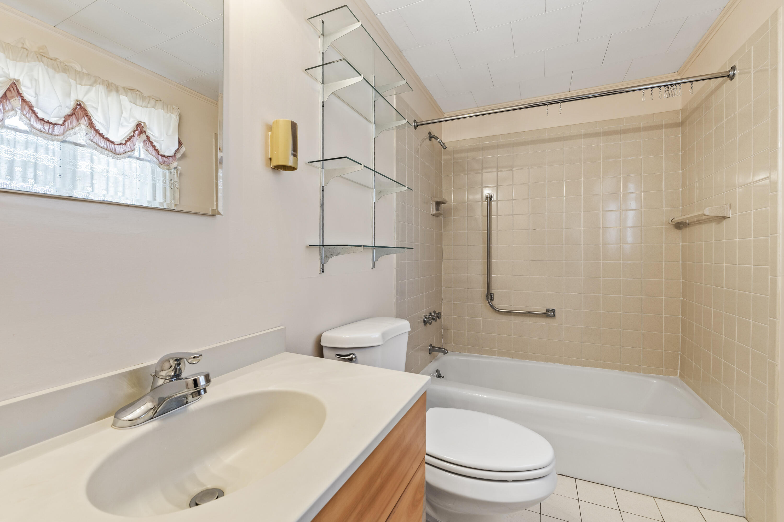 67 Nicole Road York, ME 03909 - Photo 26 of 46 Primary Bath