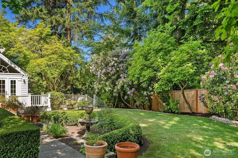 $2,998,000 | 8914 Southeast 56th Street, Mercer Island, WA 98040