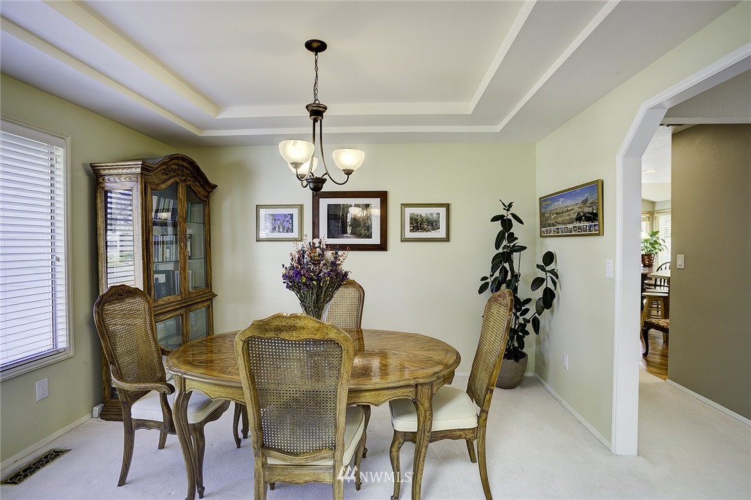 13855 Southeast 156th Street Renton, WA 98058 - Photo 3 of 15 Gallery Image 3