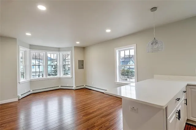 $2,100 | 589 Public Street, Unit 2, Providence, RI 02907