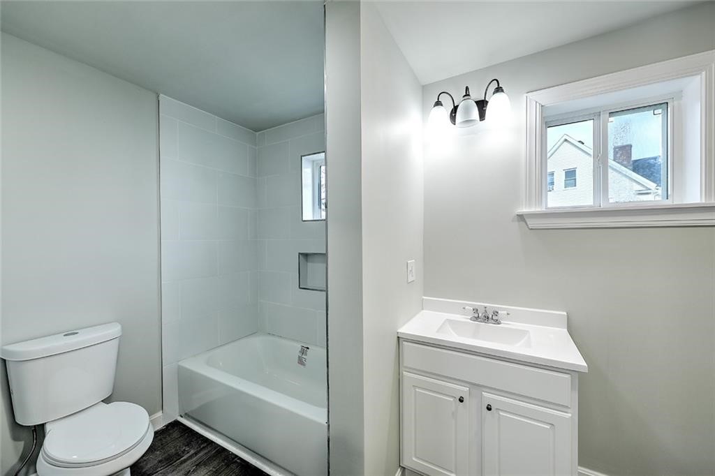 589 Public Street, Unit 2 Providence, RI 02907 - Photo 4 of 10