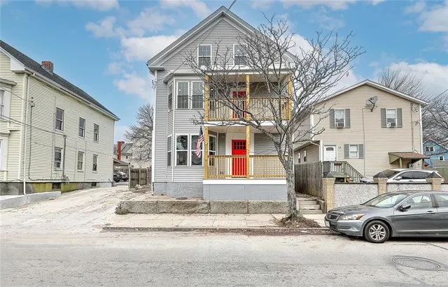 $2,100 | 589 Public Street, Unit 2, Providence, RI 02907