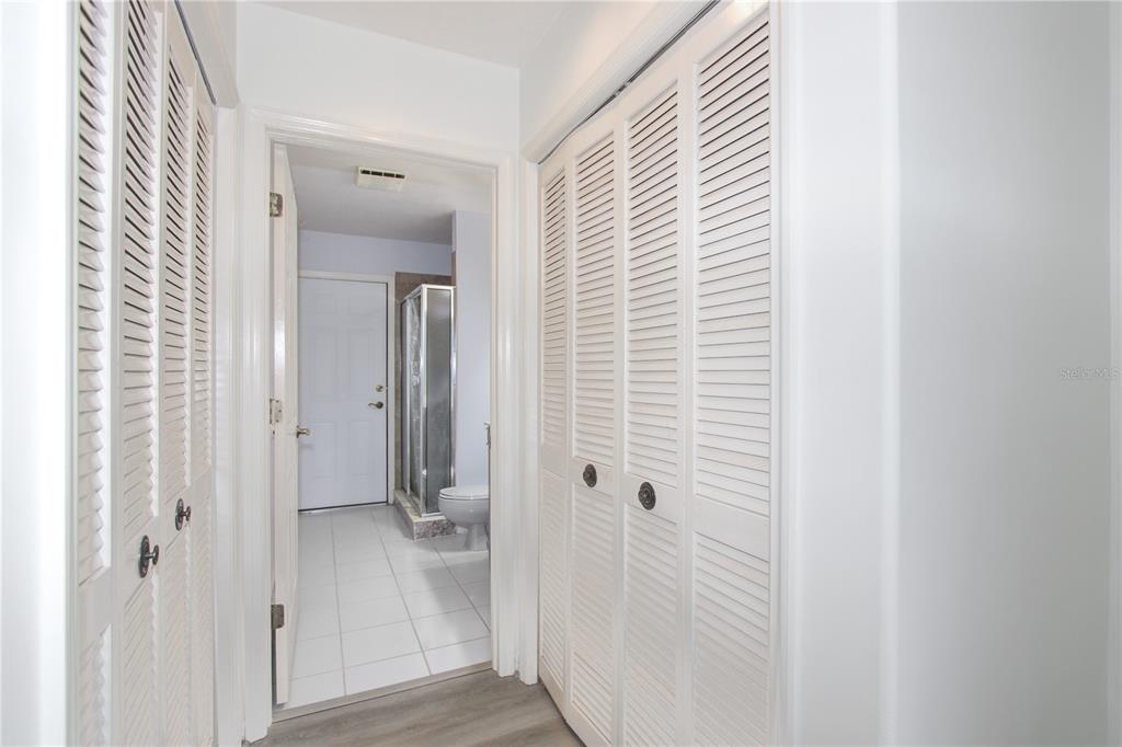 2319 Sunview Avenue Valrico, FL 33596 - Photo 34 of 41 a view of a bathroom from a hallway