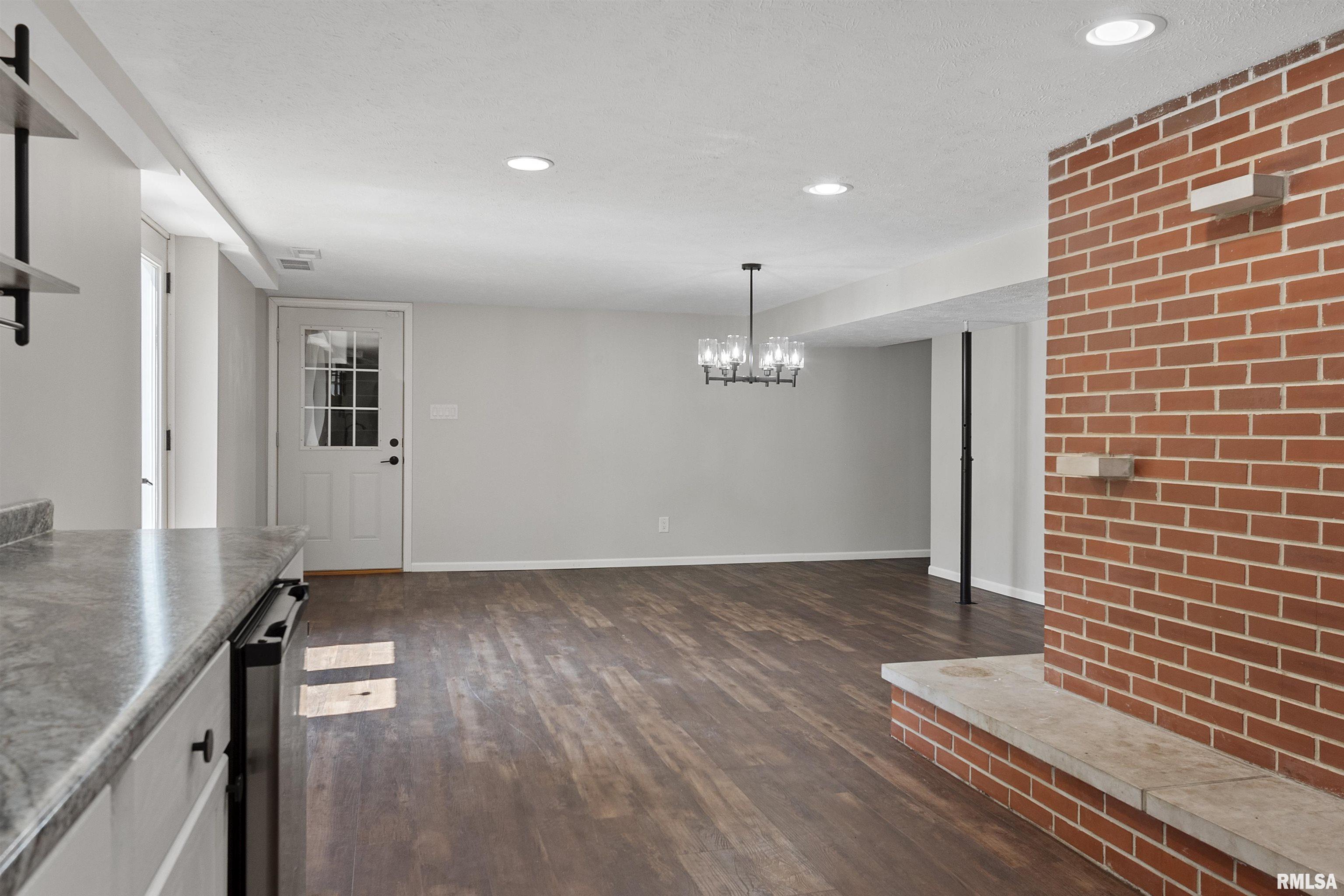 14688 Nave Road Mechanicsburg, IL 62545 - Photo 45 of 73 Gallery Image 45