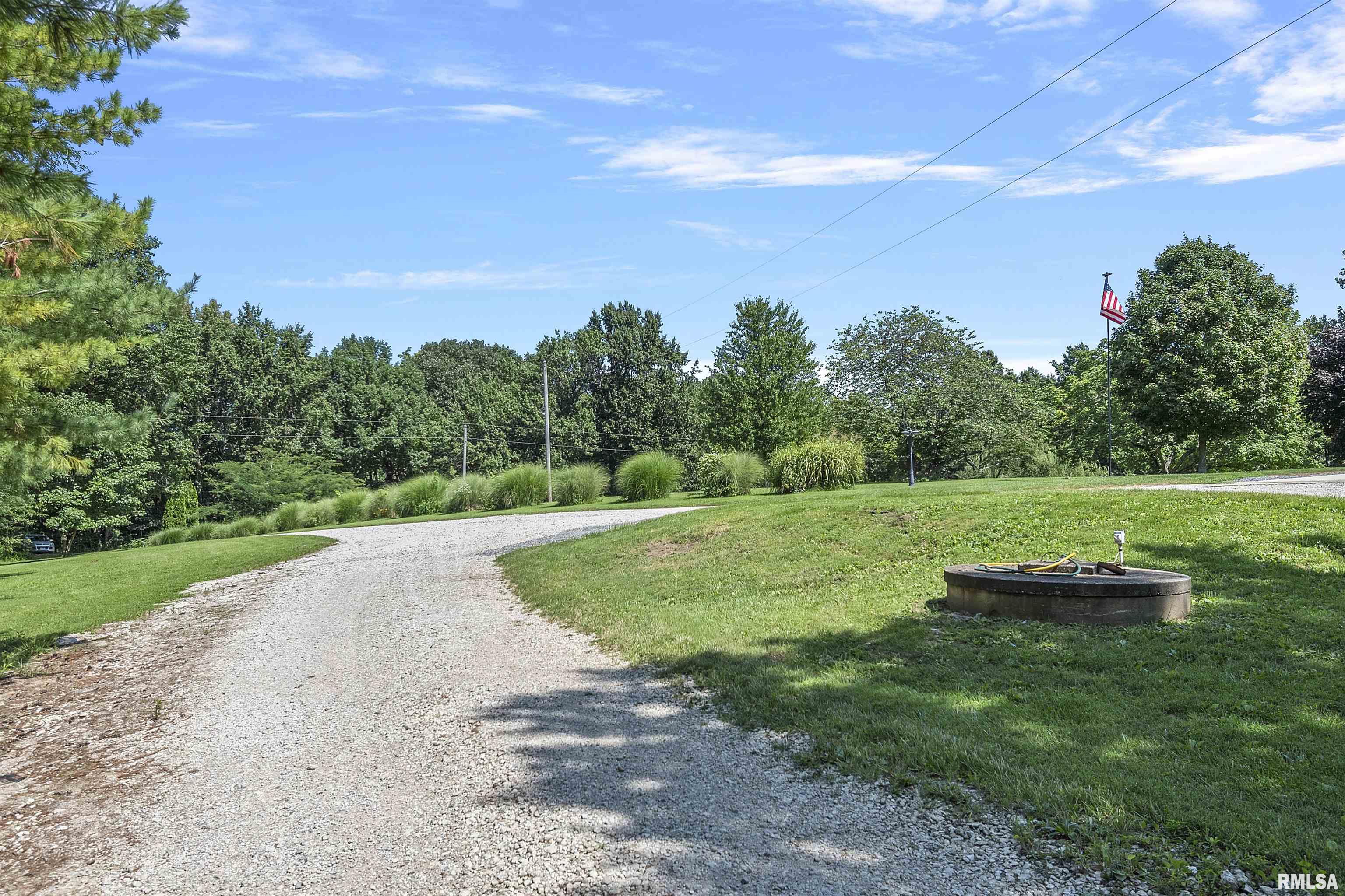 14688 Nave Road Mechanicsburg, IL 62545 - Photo 7 of 73 Gallery Image 7
