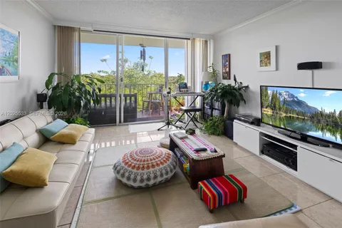 $329,000 | 13120 Southwest 92nd Avenue, Unit B505, Miami, FL 33176