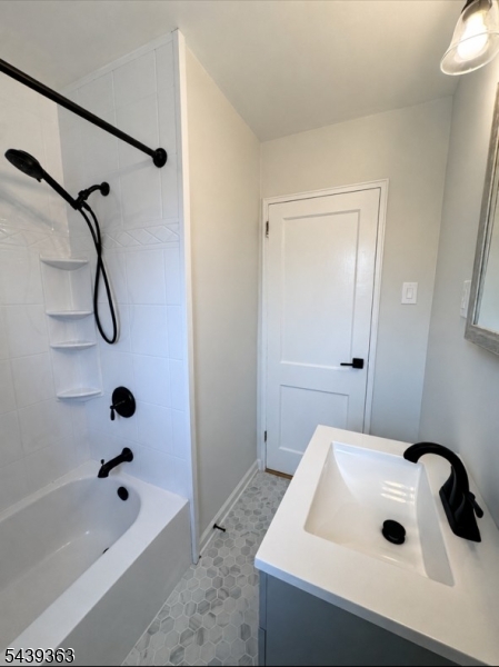 24 Troy Drive Springfield, NJ 07081 - Photo 8 of 10