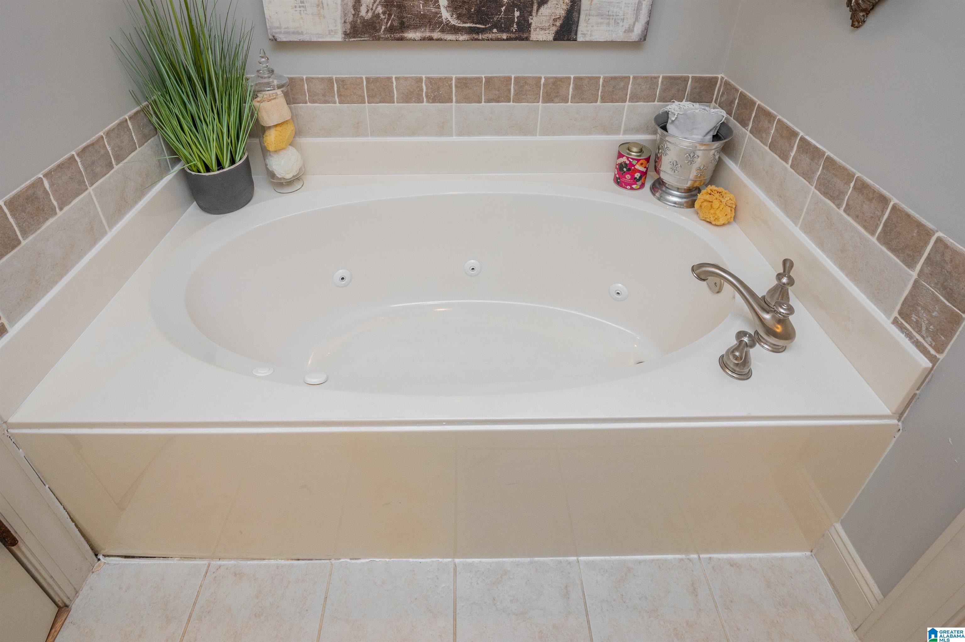 916 Highland Road Birmingham, AL 35209 - Photo 25 of 36