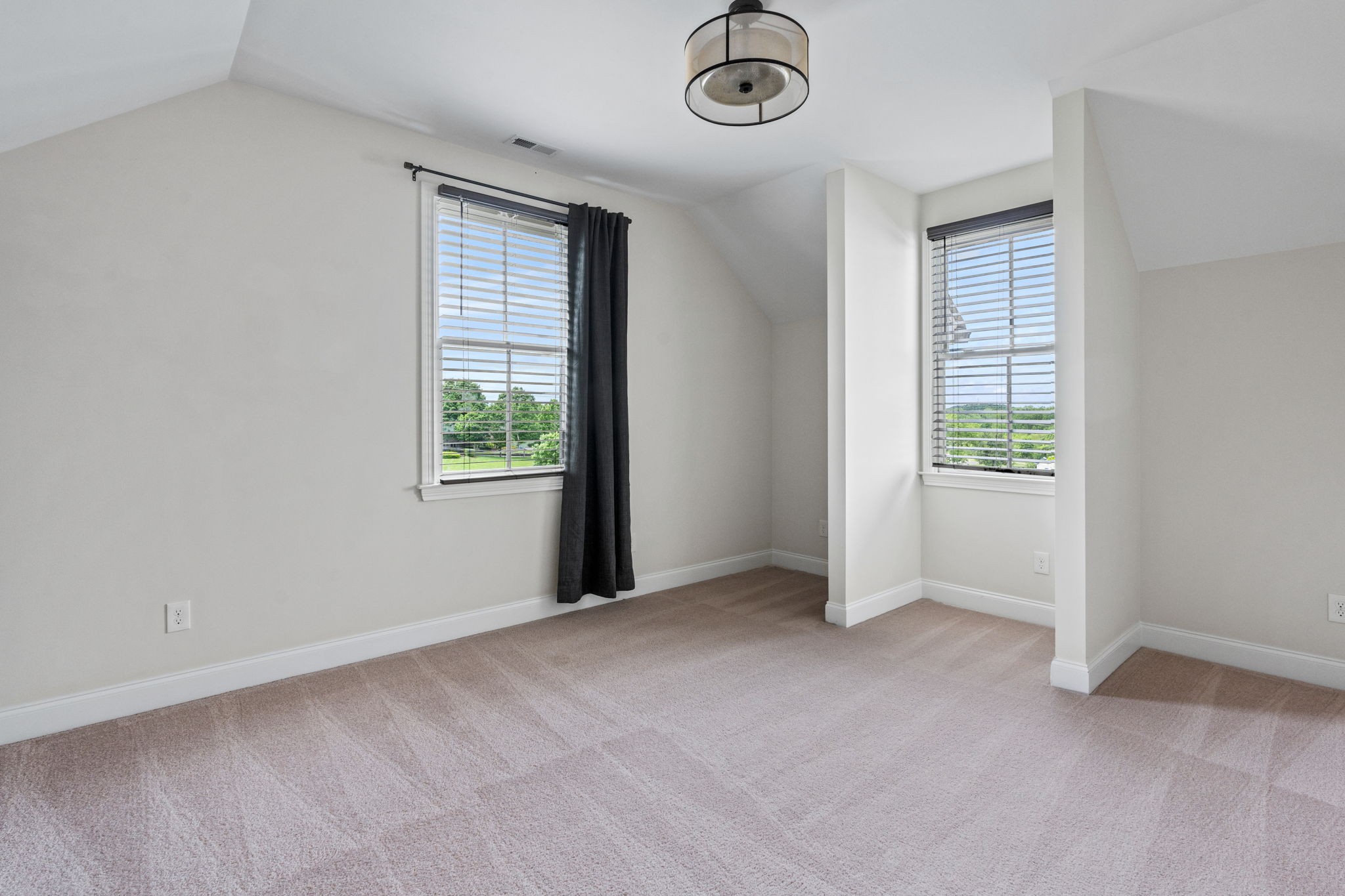 4048 General Martin Lane Franklin, TN 37064 - Photo 35 of 57 an empty room with a window