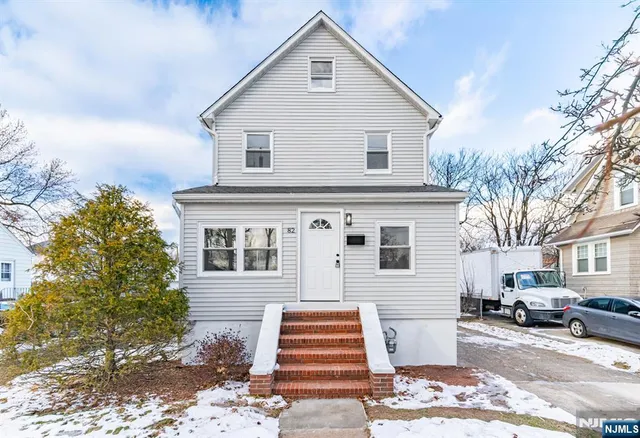 $500,000 | 82 Cresskill Avenue, Dumont, NJ 07628