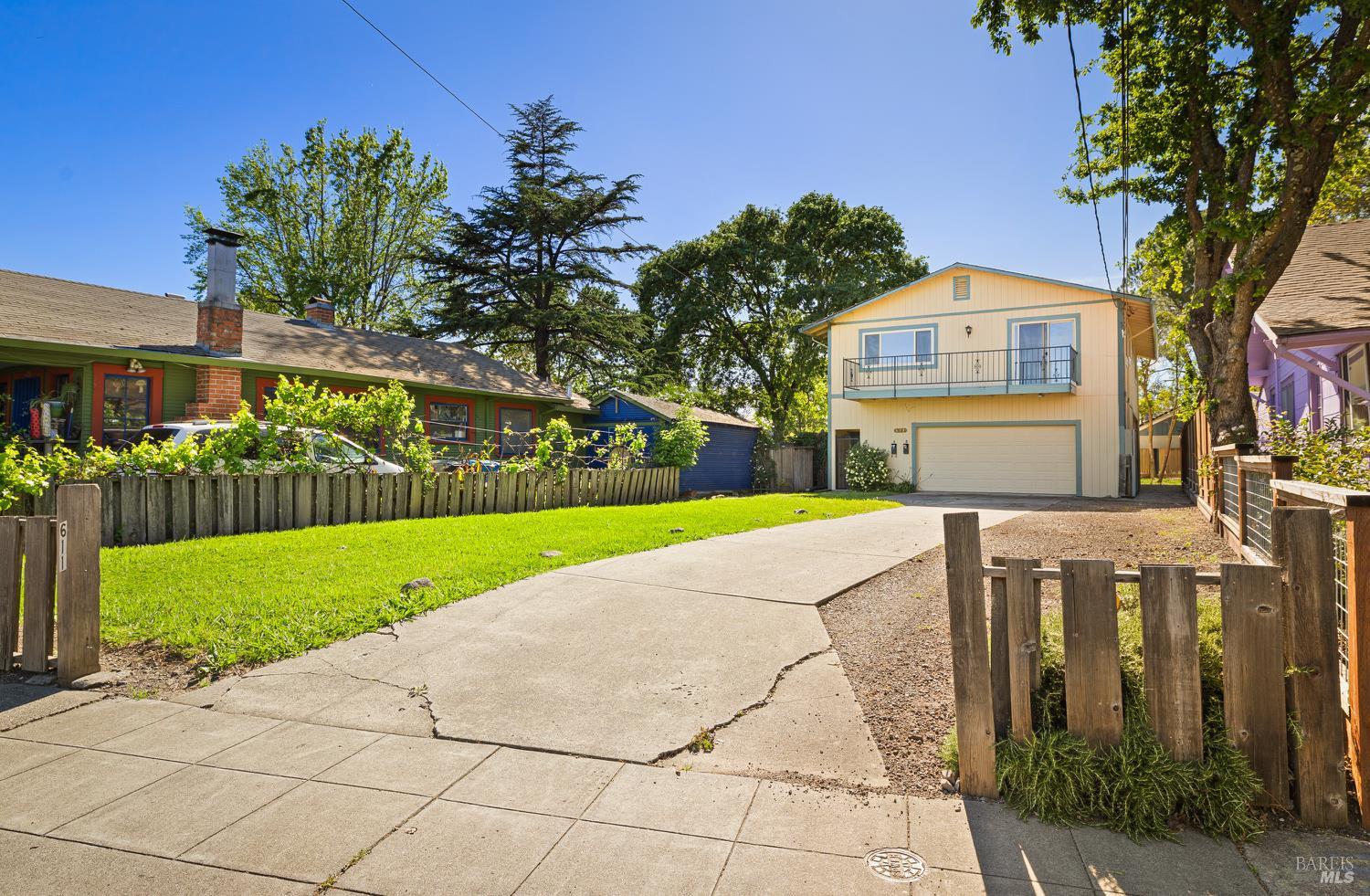 611 Hendley Street Santa Rosa, CA 95404 - Photo 3 of 54