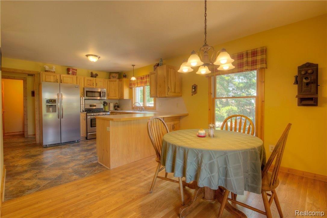 2524 South Bull Run Road Fowlerville, MI 48836 - Photo 22 of 61 930A1878_79_80.jpg