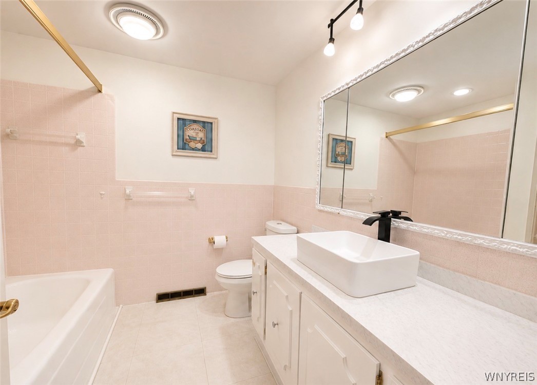 8 Drake Avenue Hanover, NY 14136 - Photo 19 of 45