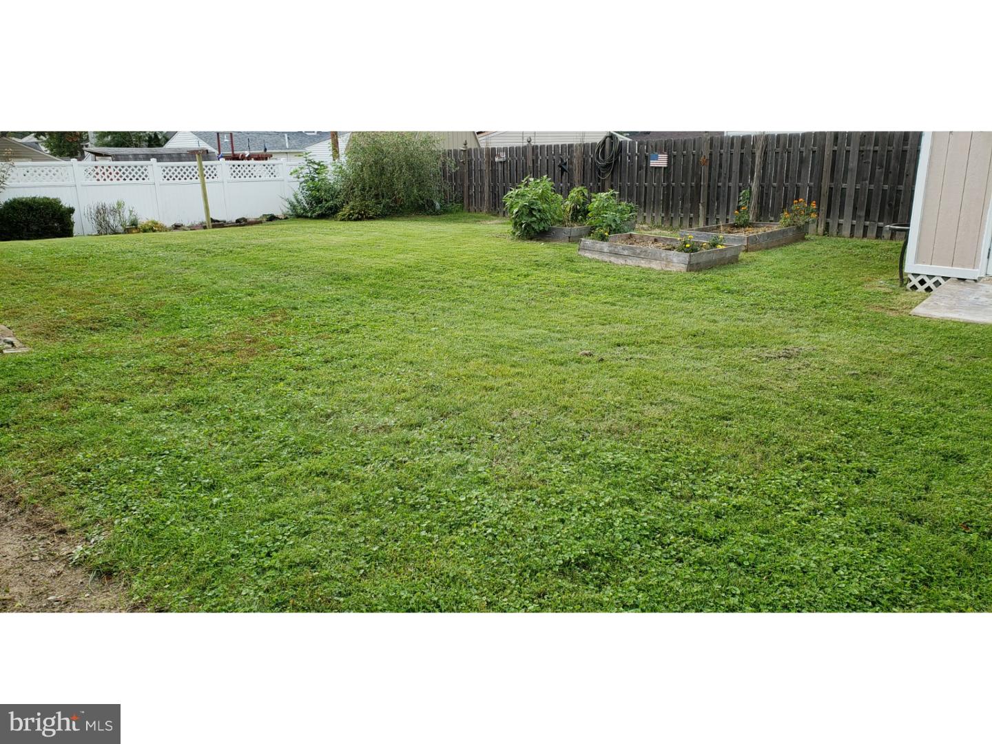 31 Harrow Road Levittown, PA 19056 - Photo 17 of 20 Back Yard