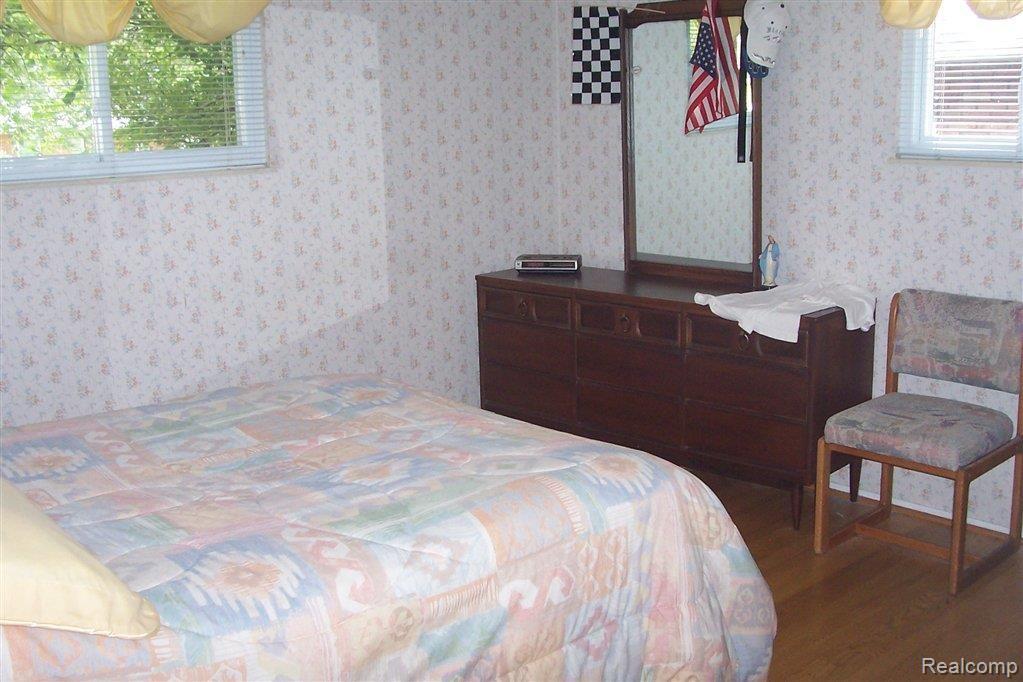 3626 Mark Road Waterford, MI 48328 - Photo 8 of 12 MASTER BEDROOM