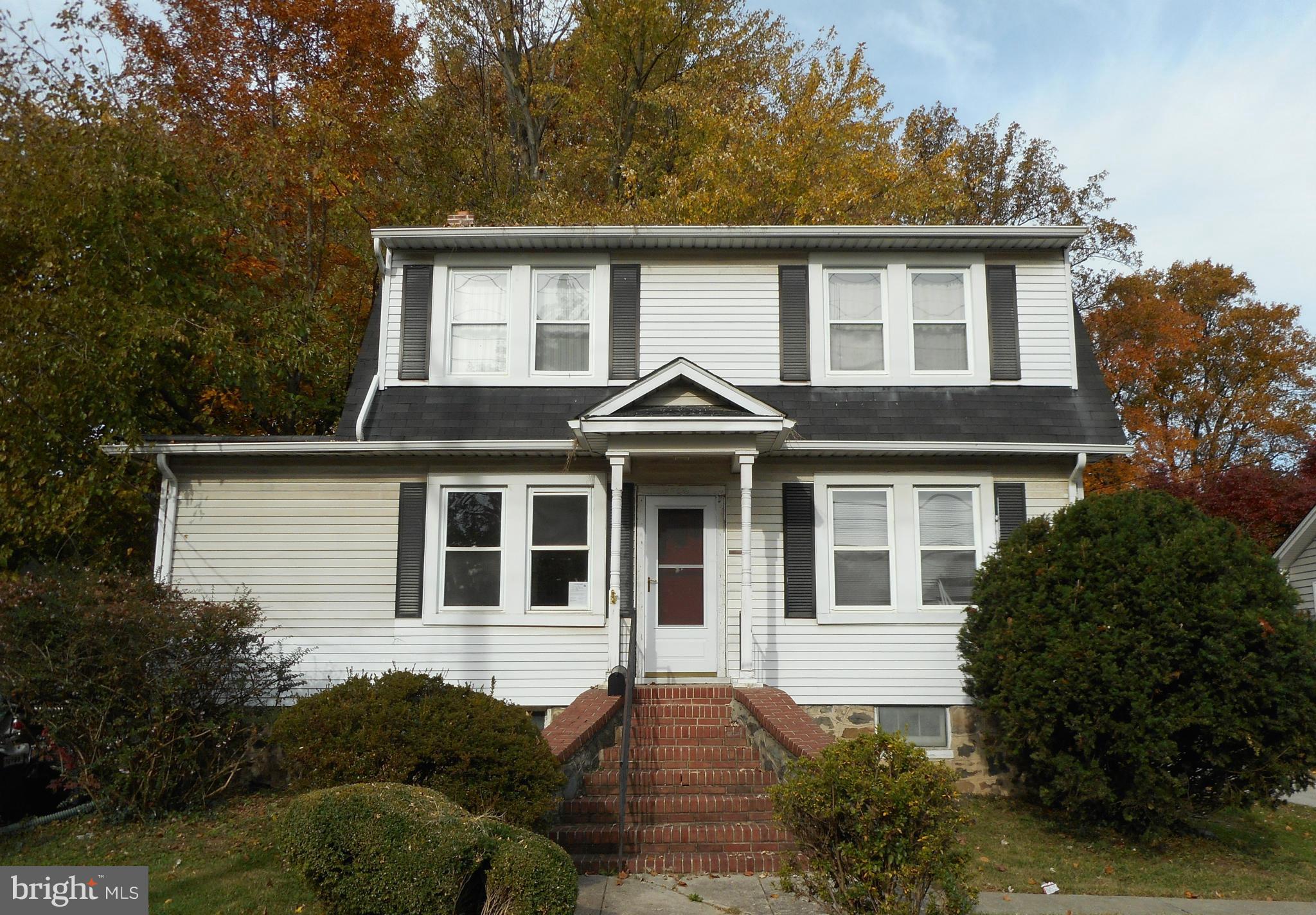 3506 Rolling Rd. Windsor Mill, MD 21244 - Photo 1 of 11 Exterior (Front)