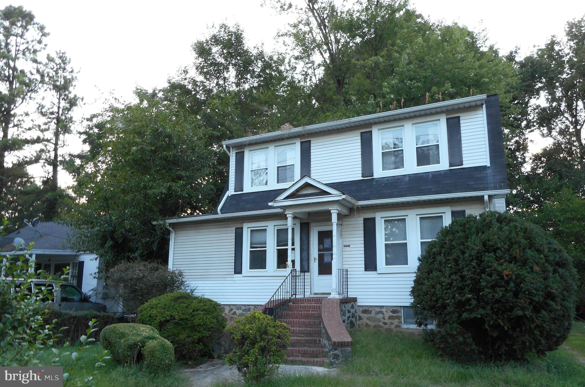 3506 Rolling Rd. Windsor Mill, MD 21244 - Photo 2 of 11 Exterior (Front)