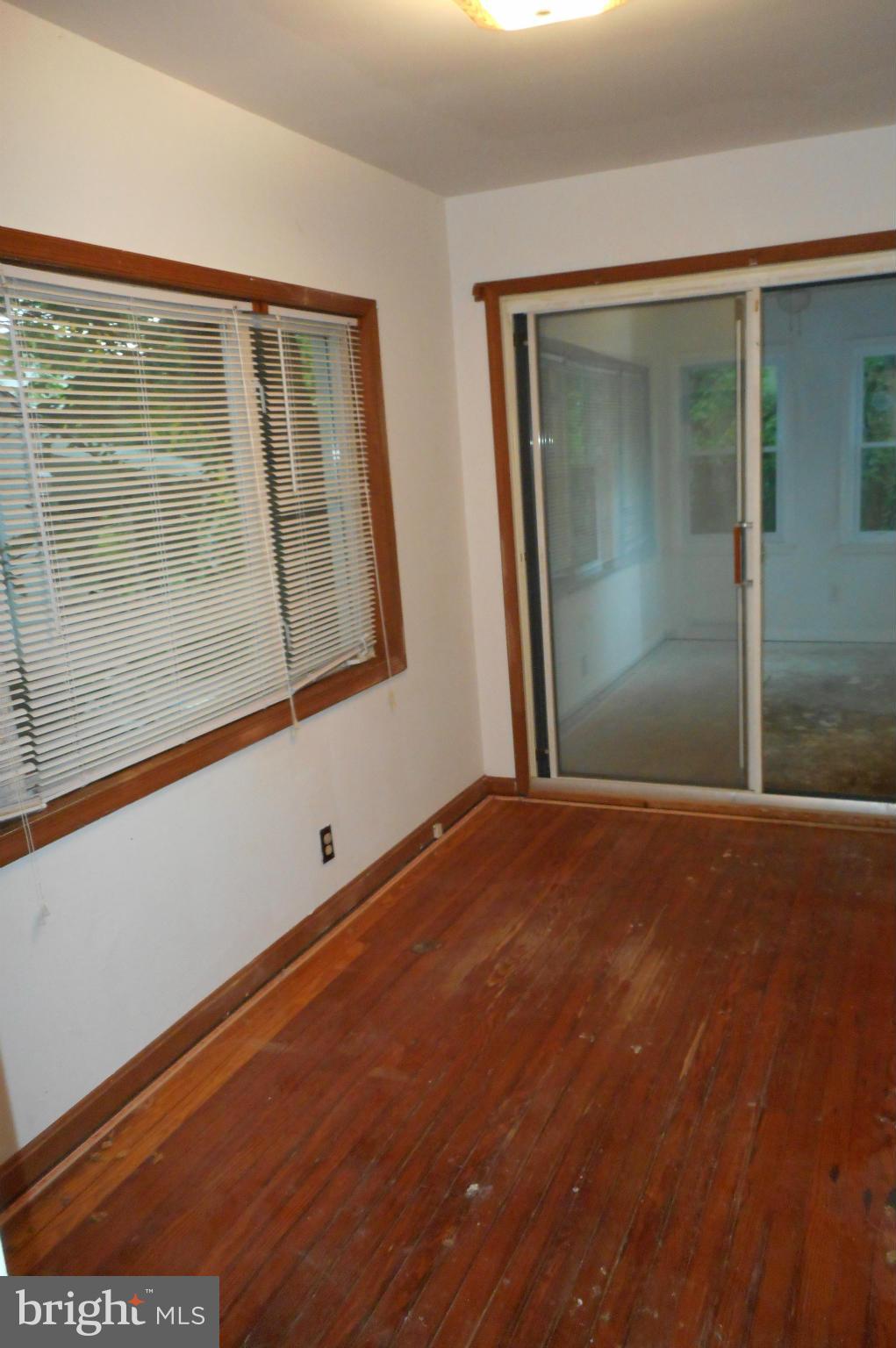 3506 Rolling Rd. Windsor Mill, MD 21244 - Photo 5 of 11 Interior (General)