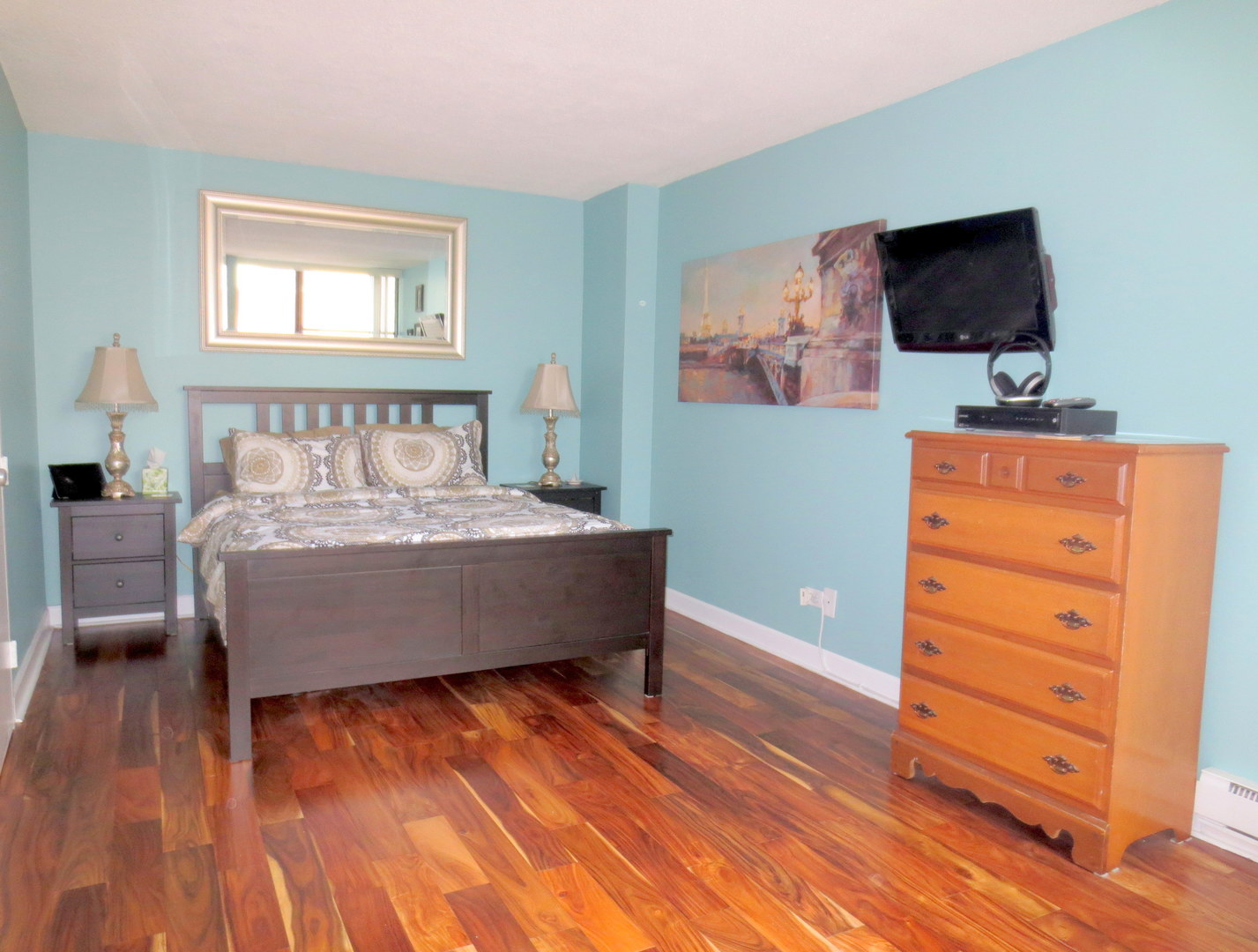 3110 North Sheridan Road, Unit 1604 Chicago, IL 60657 - Photo 5 of 16