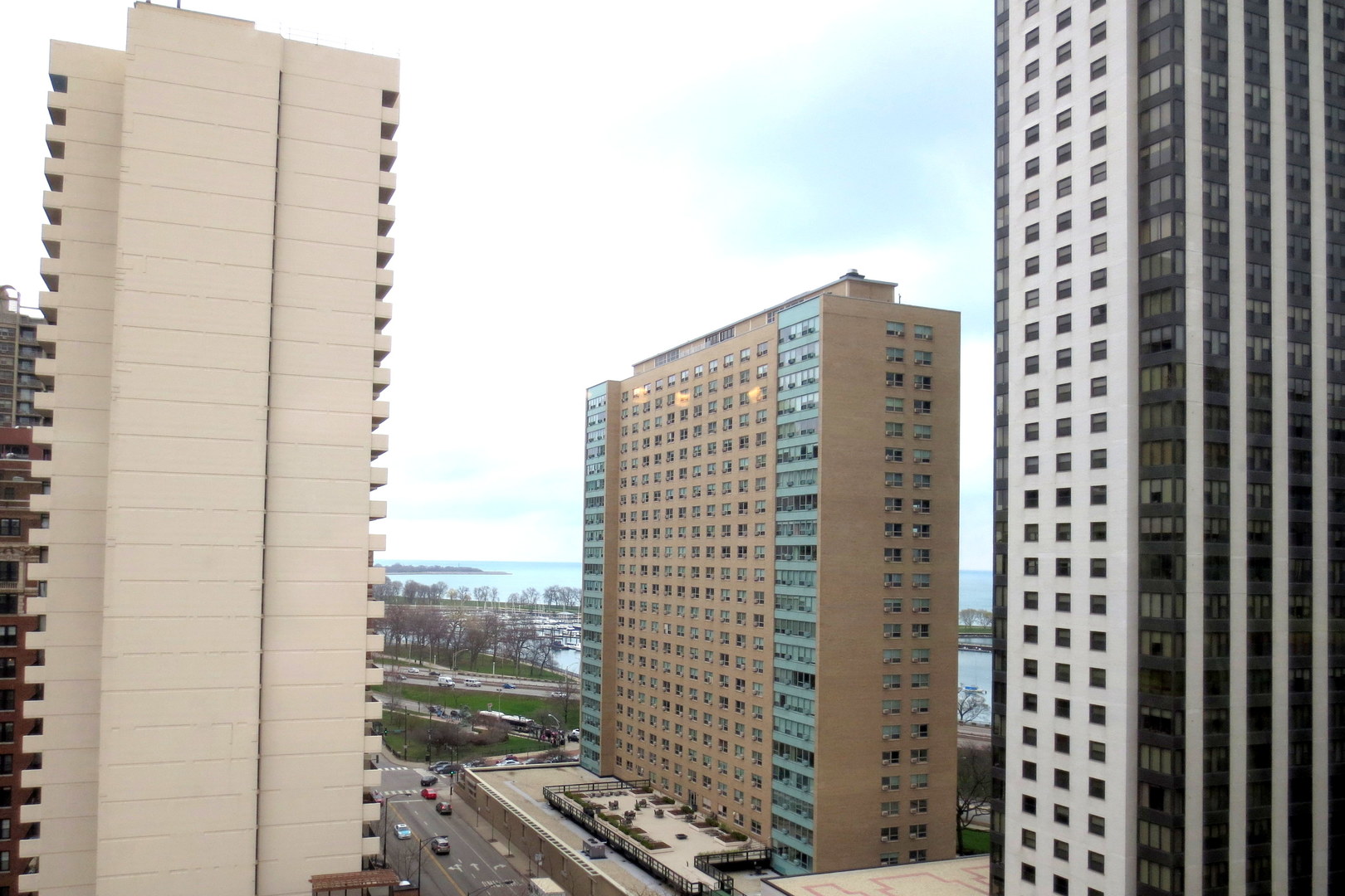 3110 North Sheridan Road, Unit 1604 Chicago, IL 60657 - Photo 9 of 16