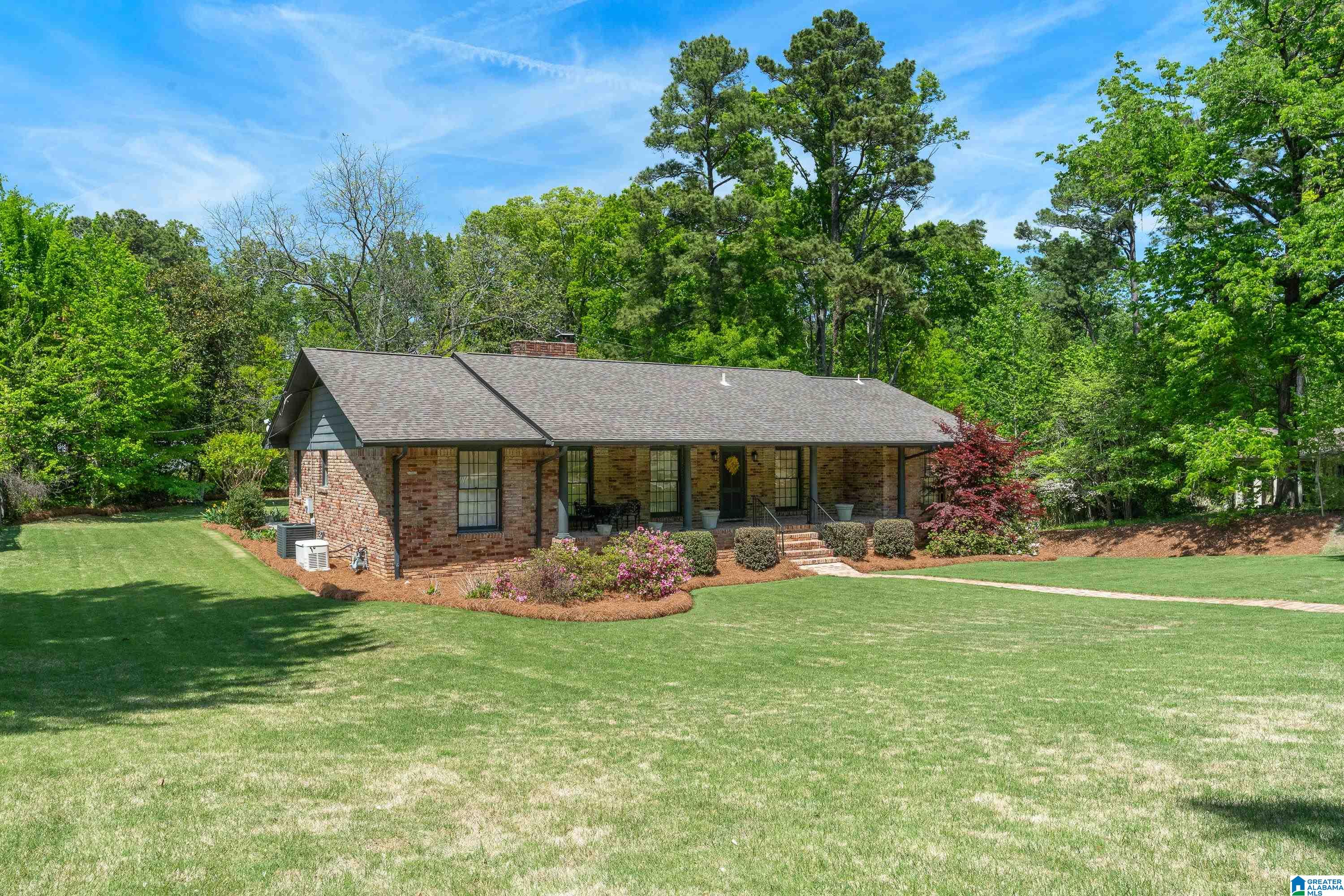 2768 Cherokee Road Mountain Brook, AL 35216 - Photo 2 of 37 Gallery Image 2