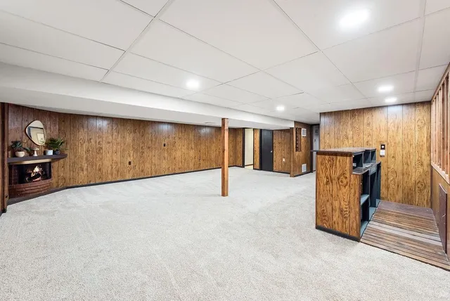 $319,999 | 2208 Northwest 9 Street, Blue Springs, MO 64015