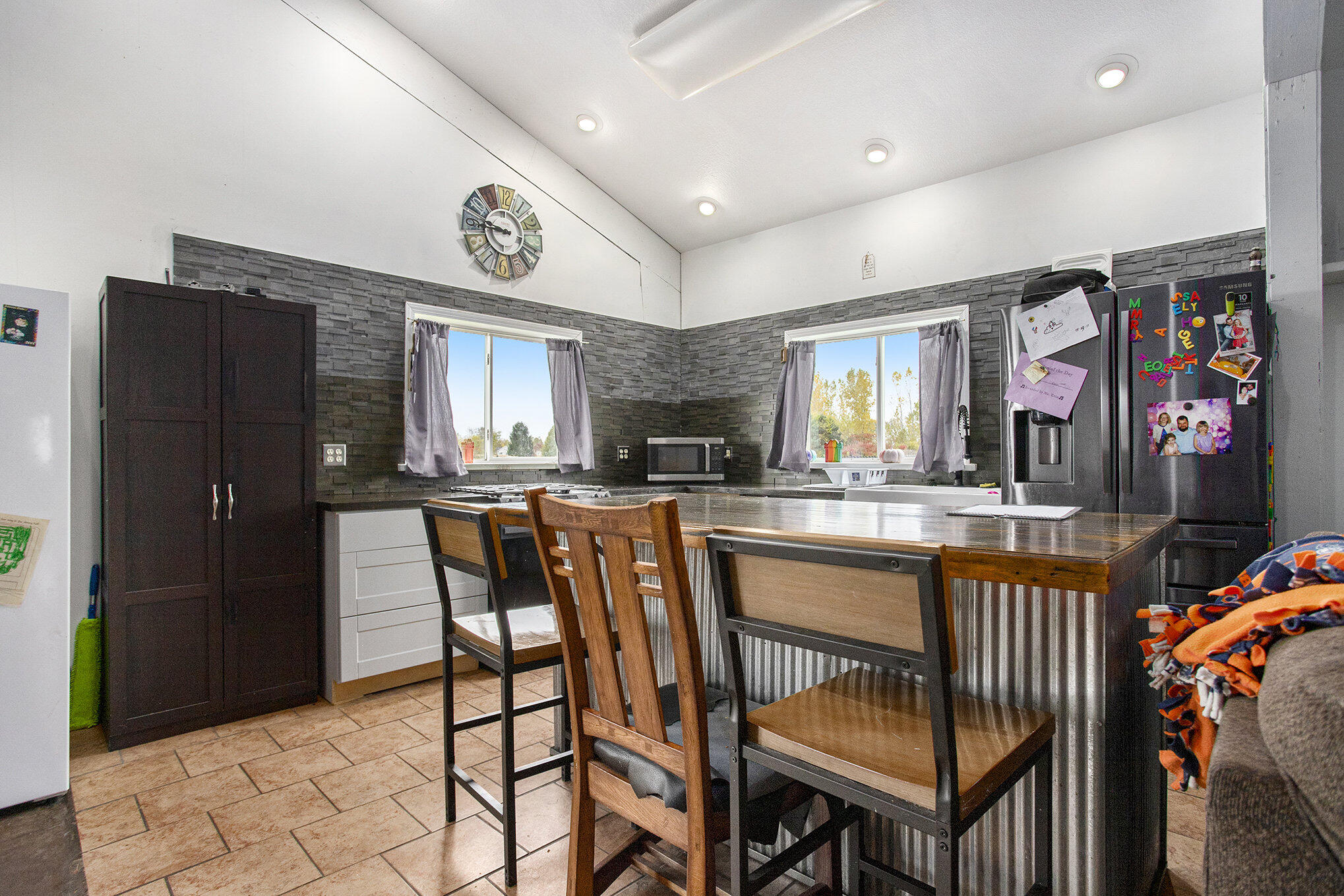 1009 West Chicago Road Bronson, MI 49028 - Photo 6 of 18 012_file_520