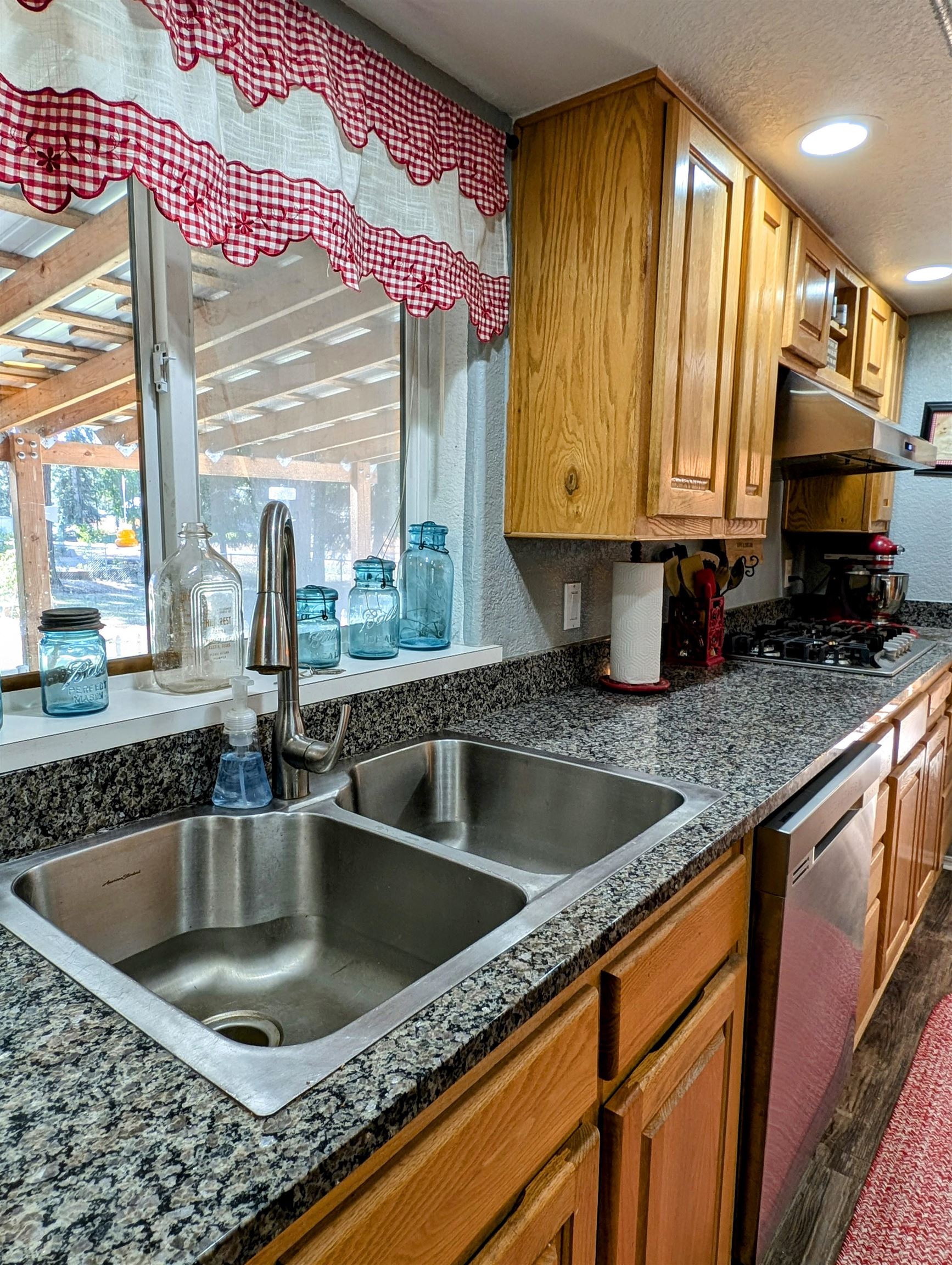 40175 Evan Road Loon Lake, WA 99148 - Photo 13 of 50 Gallery Image 13