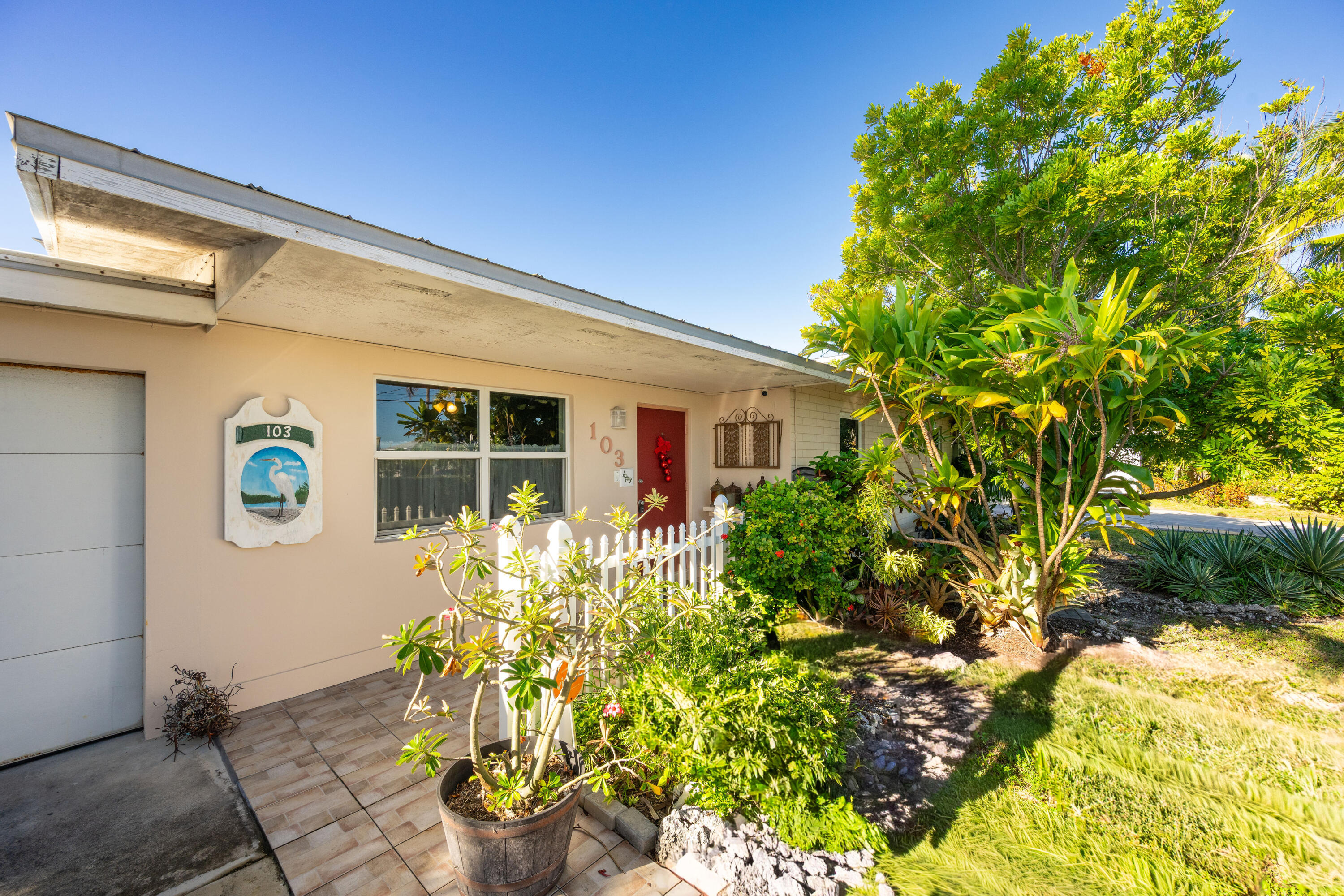 103 Key Haven Road Key Haven, FL 33040 - Photo 15 of 36 NDP_8405