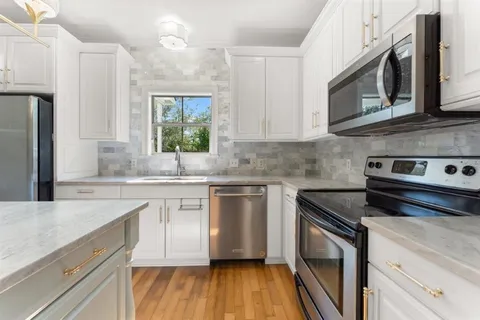 $222,500 | 1001 West Sallier Street, Unit F, Lake Charles, LA 70601