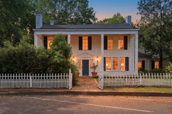 $675,000 | 107 West Wheat Street, Woodville, TX 75979