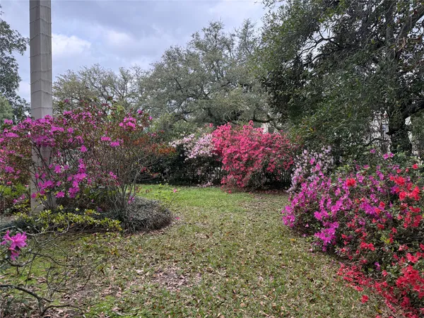 $675,000 | 107 West Wheat Street, Woodville, TX 75979