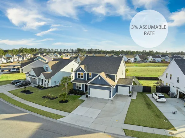 $624,990 | 686 Yellow Leaf Lane, Summerville, SC 29486