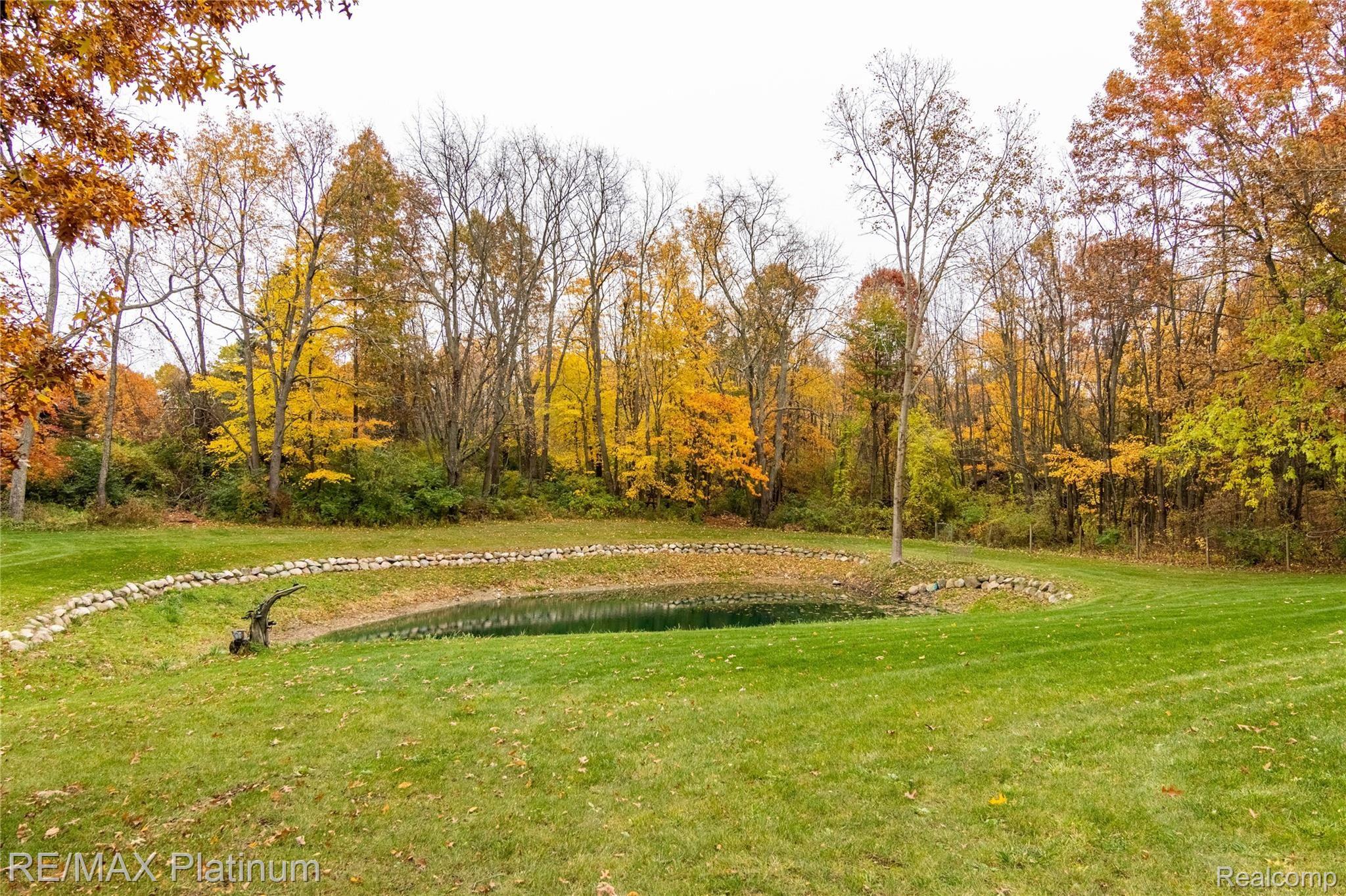 1732 North Hacker Road Howell, MI 48843 - Photo 12 of 74 19.Pond