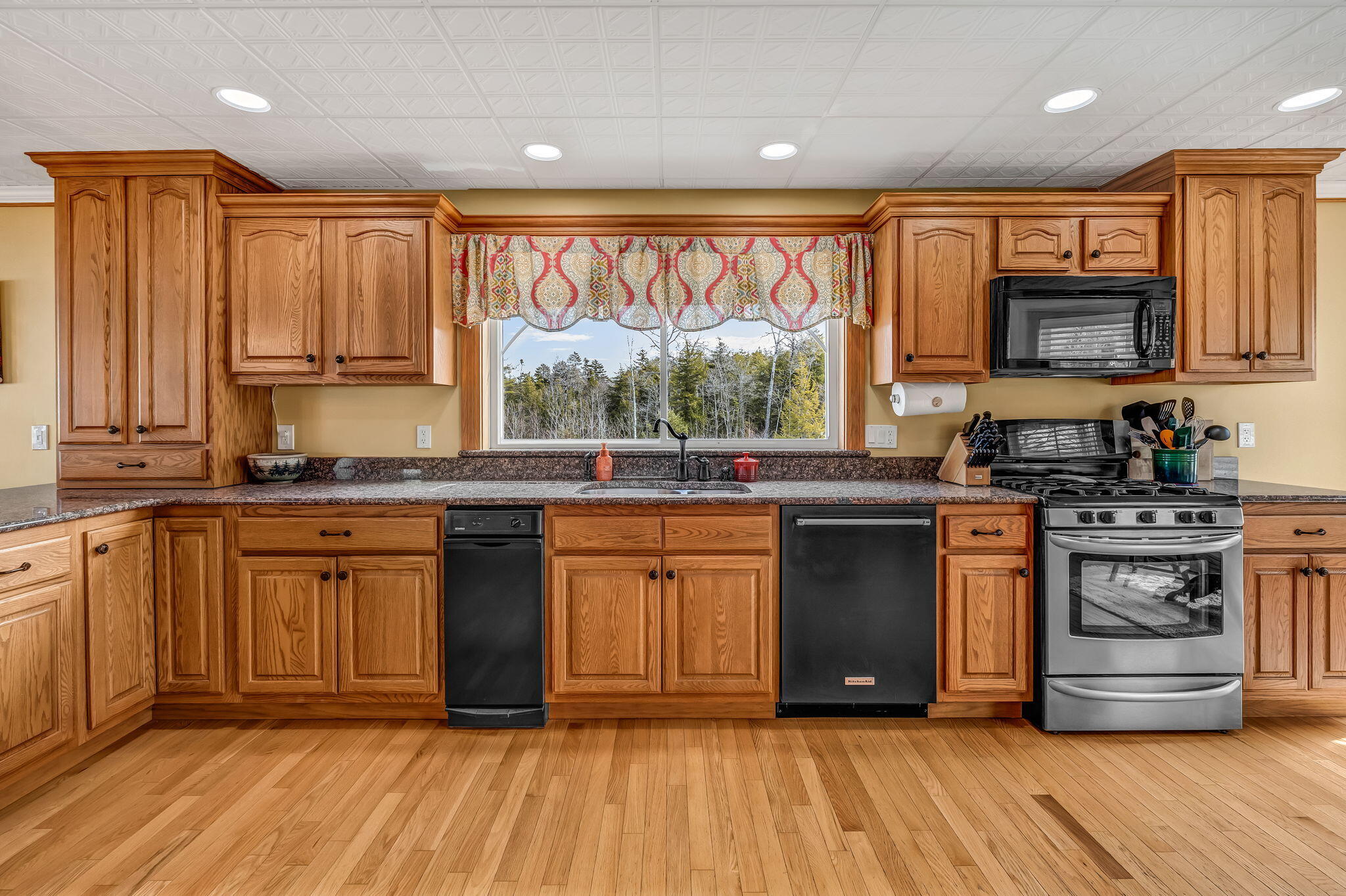 2080 Lakeview Road Milo, ME 04463 - Photo 16 of 101 Kitchen