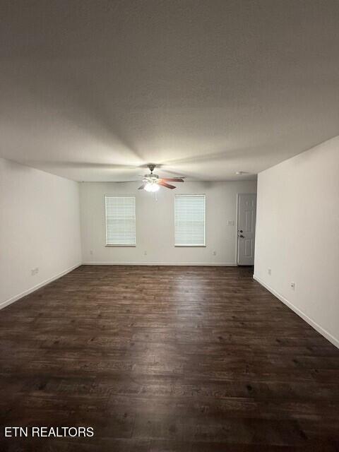 818 Bob Kirby Road Knoxville, TN 37923 - Photo 2 of 11 living room