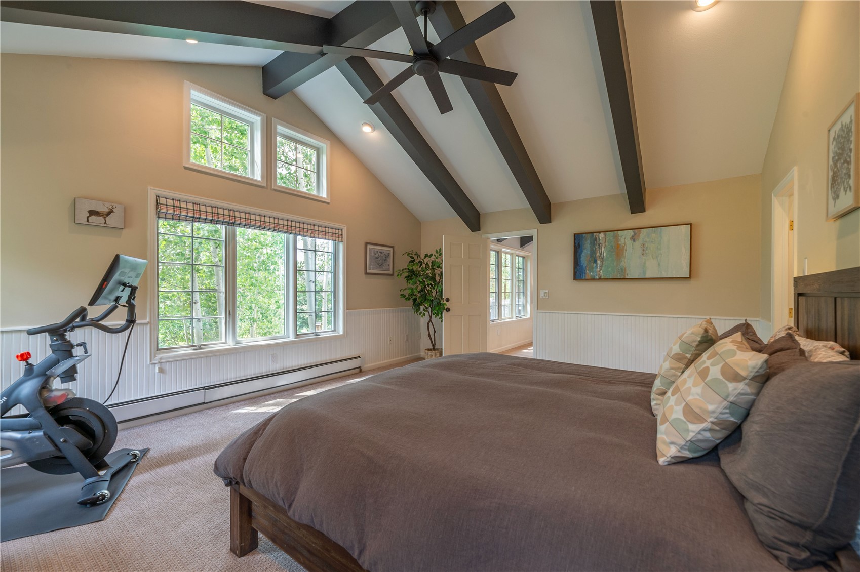 48 Keystone Ranch Golf Service Road Keystone, CO 80435 - Photo 23 of 49 Spacious primary bedroom on the main level