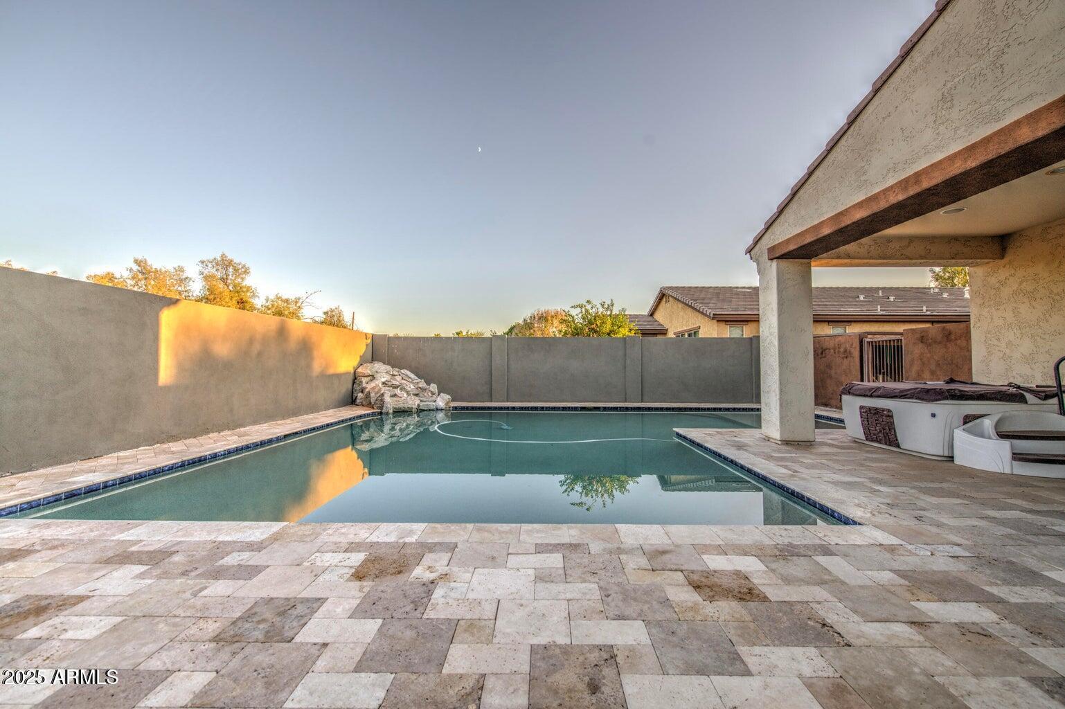 6815 South 19th Lane Phoenix, AZ 85041 - Photo 32 of 40