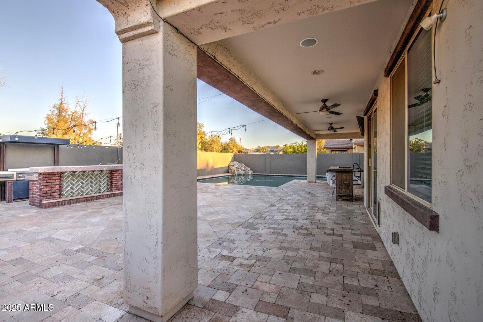 6815 South 19th Lane Phoenix, AZ 85041 - Photo 36 of 40 a view of entryway