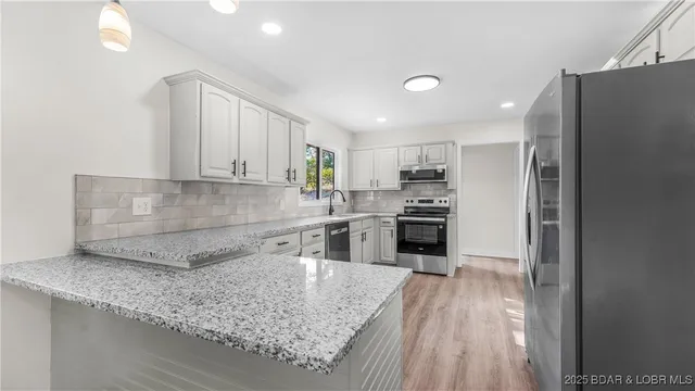 $269,900 | 112 Township Road, Camdenton, MO 65020