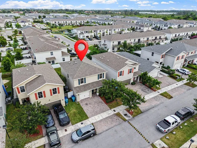 $3,700 | 525 Northeast 6th Place, Florida City, FL 33034