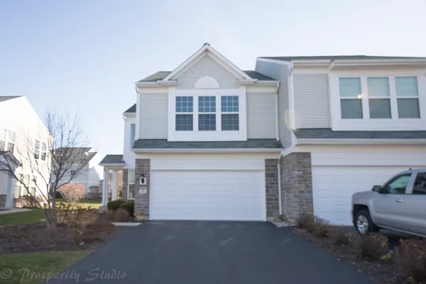 $2,450 | 636 Hawley Drive, Oswego, IL 60543