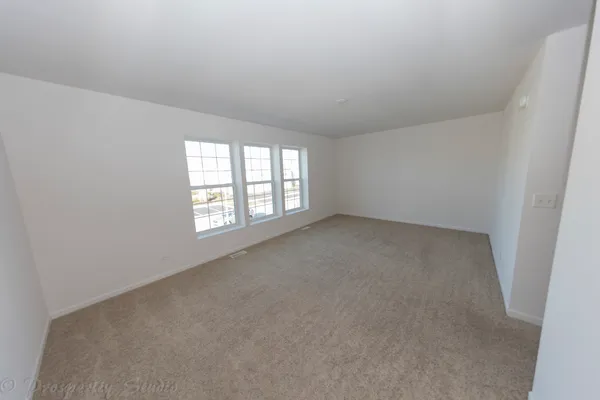 $2,450 | 636 Hawley Drive, Oswego, IL 60543