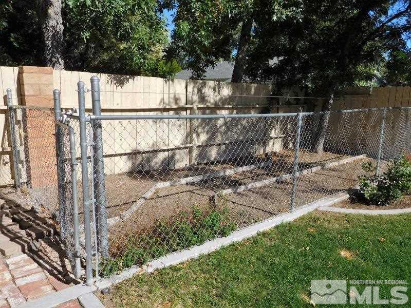 4580 Noche Lane Reno, NV 89502 - Photo 11 of 21 Photo 11