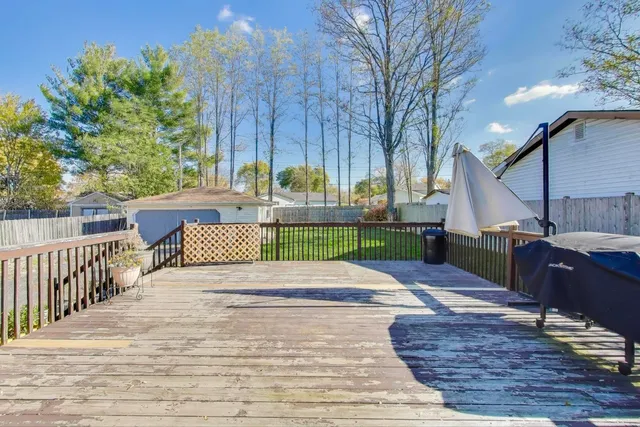 $285,000 | 37411 Fairview Lane, Lake Villa, IL 60046